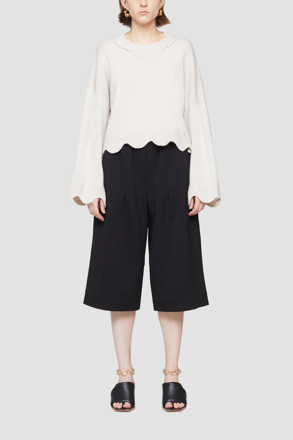 Crew Neck Cashmere Blend Sweater - Image 9