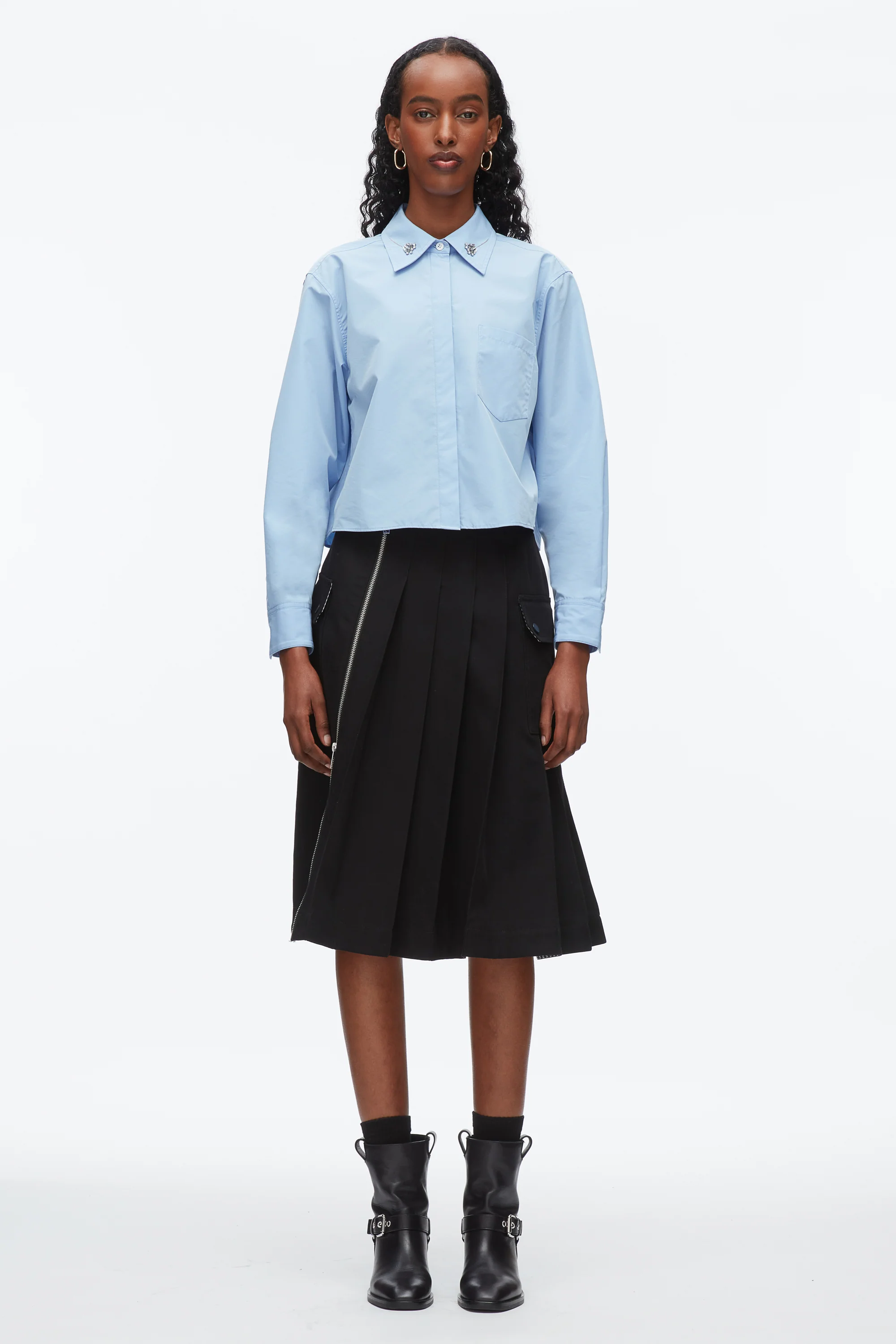 Cropped Shirt with Embroidered Collar - Image 8