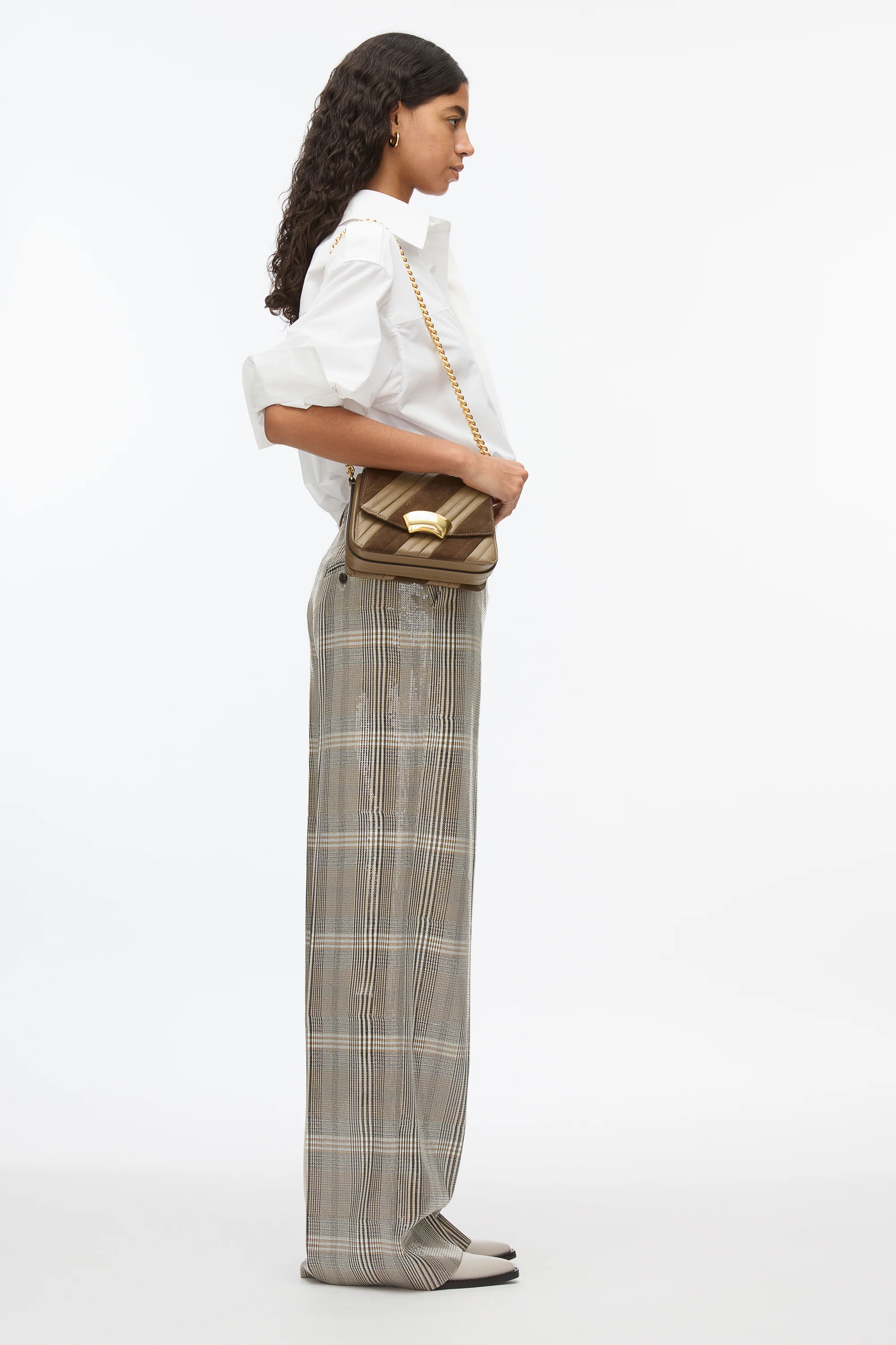 ID Quilted Shoulder Bag with Chain - Image 10